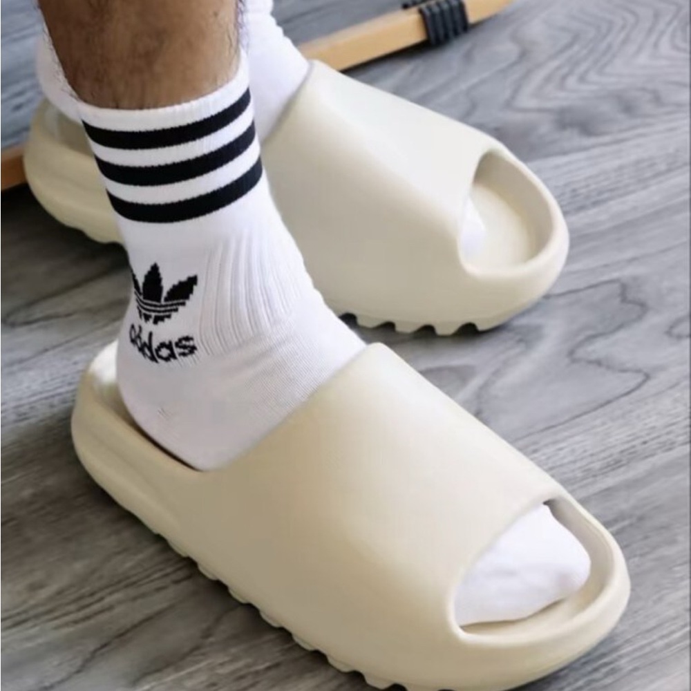 Yeezy Slides | Bone Colorway | Men's 9 | NEW with Box | 100% Authentic